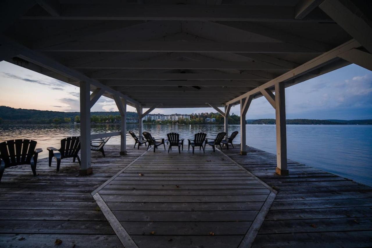 Villa Muskokawaterfront Pooltable 98Tv 6Acres Huntsville Exterior foto
